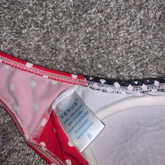 Venus Red & Black Plaid Bikini Top size B (M) - Picture 7 of 7